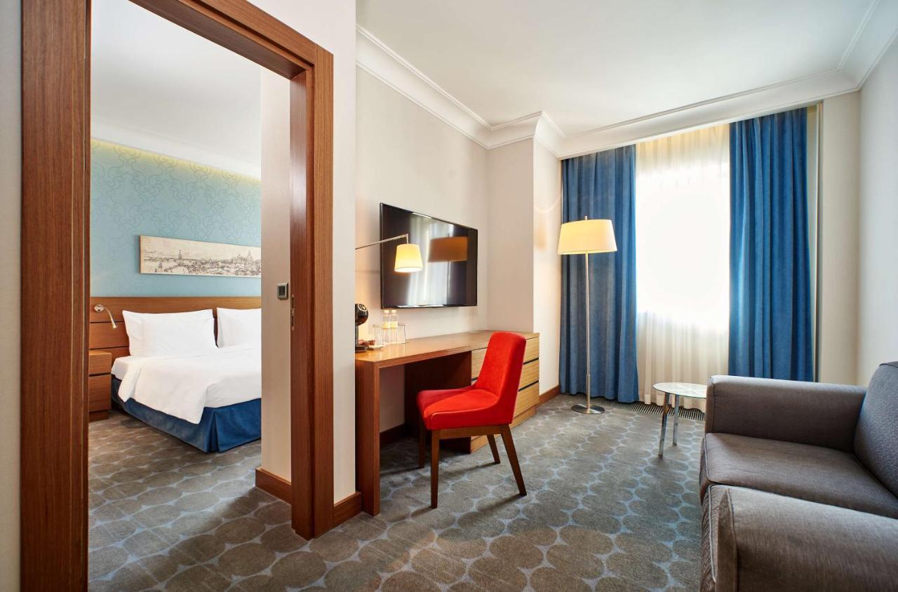 Radisson Blu Hotel, Kyiv Podil City Centre Eksteriør bilde