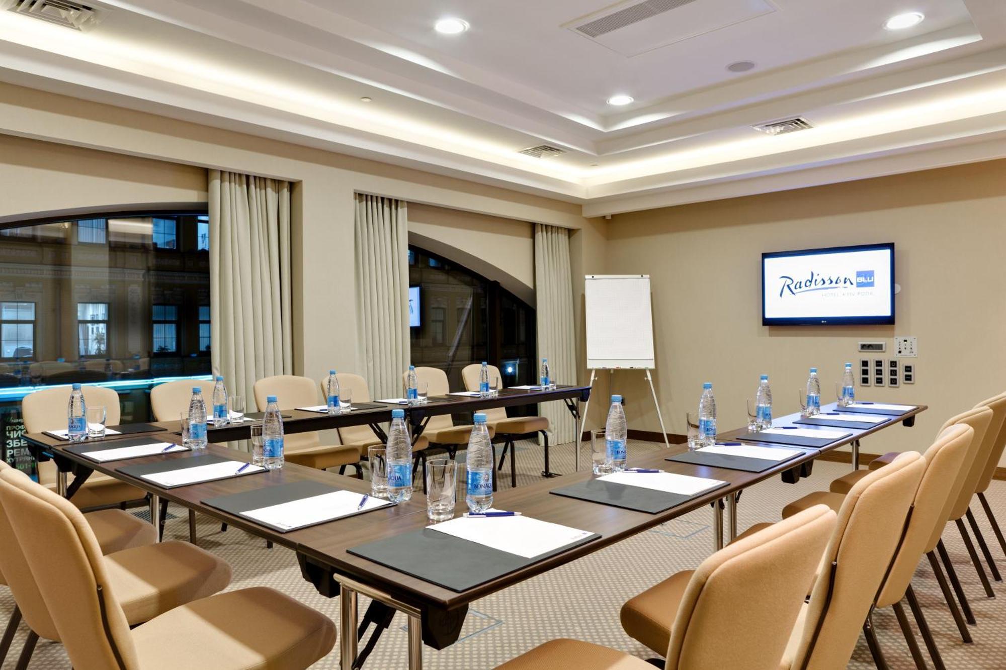 Radisson Blu Hotel, Kyiv Podil City Centre Eksteriør bilde