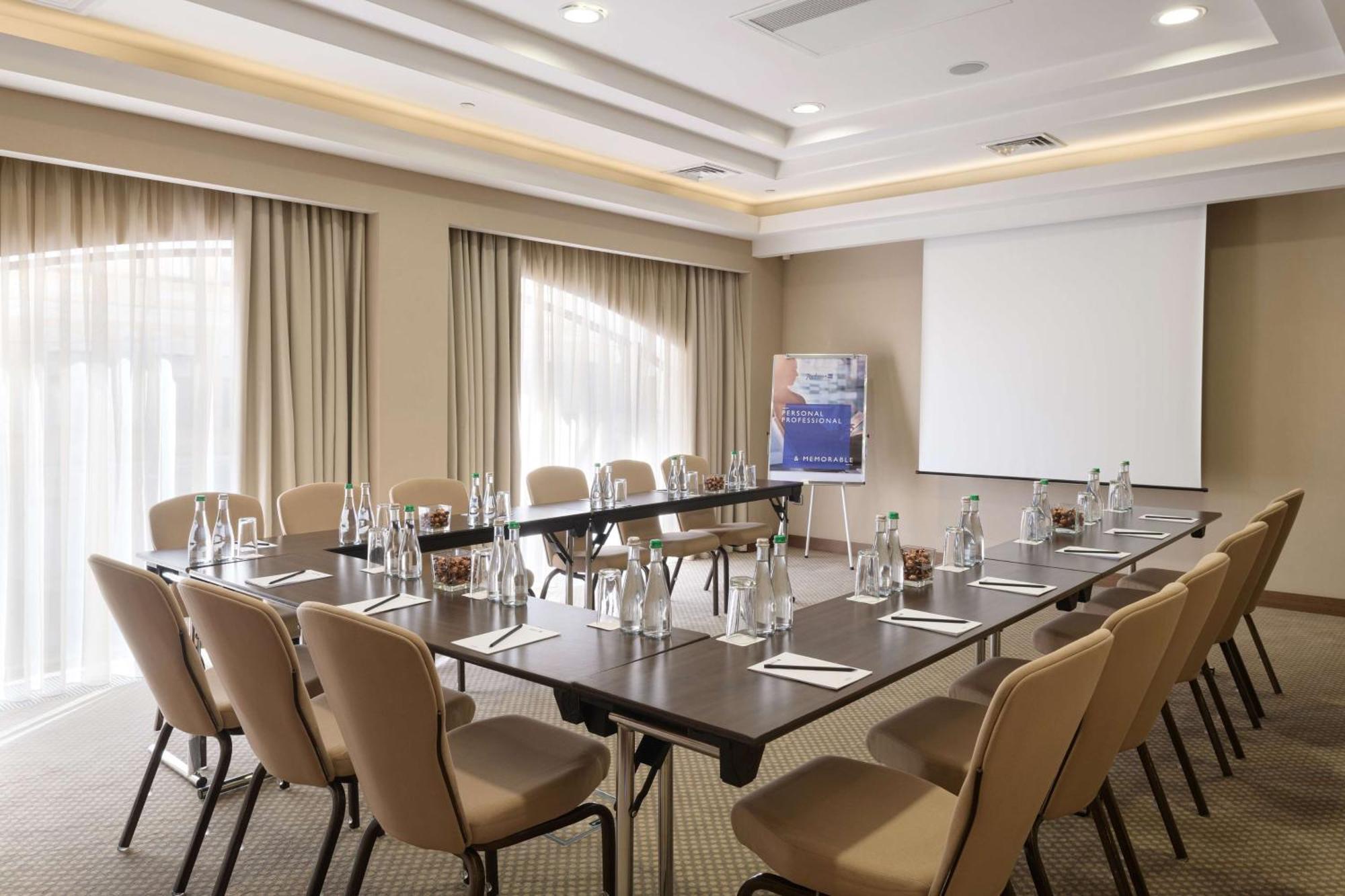 Radisson Blu Hotel, Kyiv Podil City Centre Eksteriør bilde