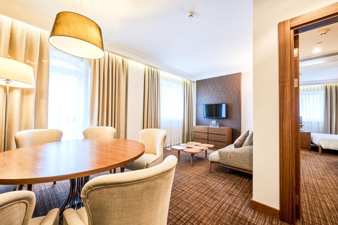 Radisson Blu Hotel, Kyiv Podil City Centre Eksteriør bilde